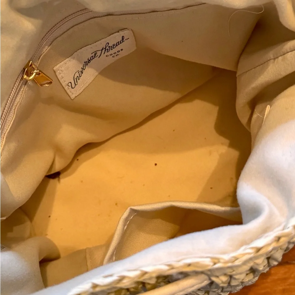 Universal Thread Beige Straw Drawstring Shoulder Bag with Wooden Beads - Picture 7 of 7